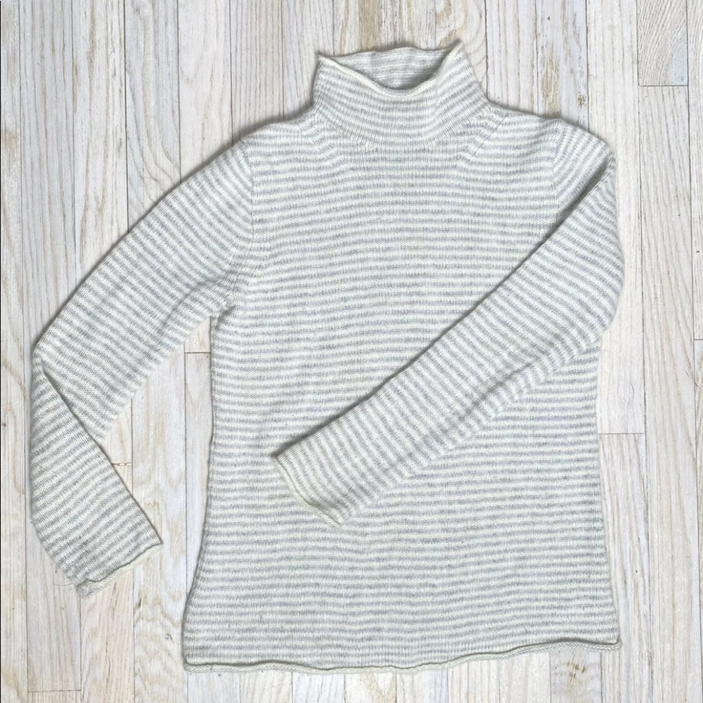J. Crew Cashmere Wool Blend roll neck Sweater in white and grey stripe small